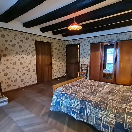 펜션 Familial Spacieux Avec Cheminee, Jardin Et Terrasse, Proche De Verdun Et Bar-le-duc - Fr-1-585-69