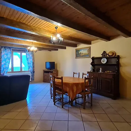 Familial Spacieux Avec Cheminee, Jardin Et Terrasse, Proche De Verdun Et Bar-le-duc - Fr-1-585-69