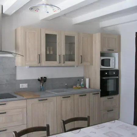 Familial Spacieux Avec Cheminee, Jardin Et Terrasse, Proche De Verdun Et Bar-le-duc - Fr-1-585-69 * Reffroy