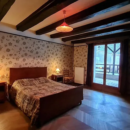 Familial Spacieux Avec Cheminee, Jardin Et Terrasse, Proche De Verdun Et Bar-le-duc - Fr-1-585-69