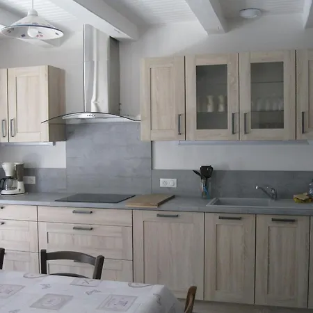 펜션 Familial Spacieux Avec Cheminee, Jardin Et Terrasse, Proche De Verdun Et Bar-le-duc - Fr-1-585-69