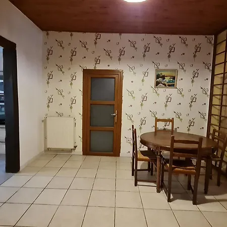 Familial Spacieux Avec Cheminee, Jardin Et Terrasse, Proche De Verdun Et Bar-le-duc - Fr-1-585-69